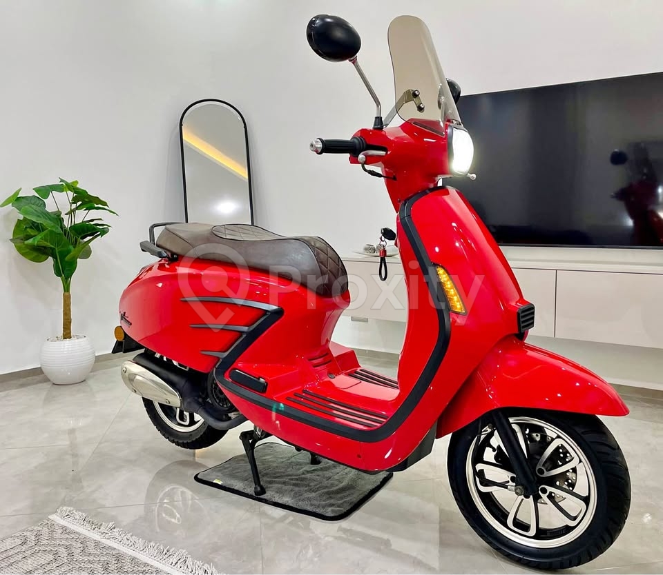 Scooter Veracruz Red Edition 125cc avec carte grise à vendre à La Marsa – 7000 km