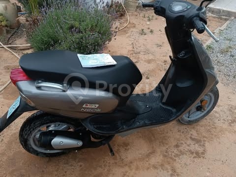 Scooter Yamaha NEO's en bon état à vendre à Sfax
