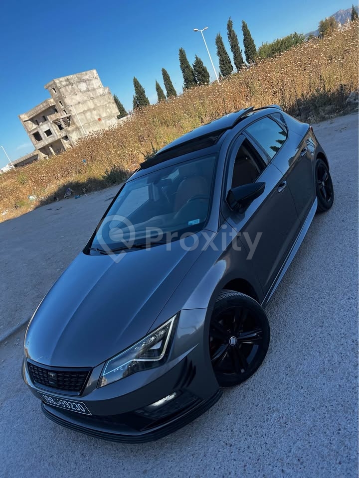 Seat Leon Style+ 2017 à vendre à Tunis – toit panoramique et full options