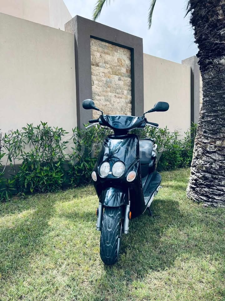 Yamaha Neo's 2006 en bon état à vendre à Hammam Sousse