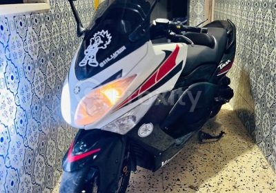 Yamaha TMAX 500 2011 à vendre à Kairouan – ABS et embrayage Malossi – Motos – Kairouan – photo 1