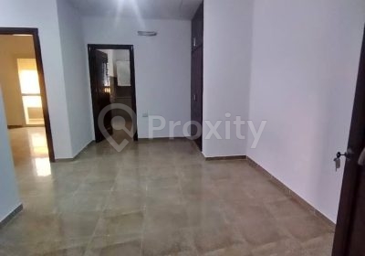 Couloir intérieur d’un appartement S+2 à louer à Sousse près mosquée Taamir