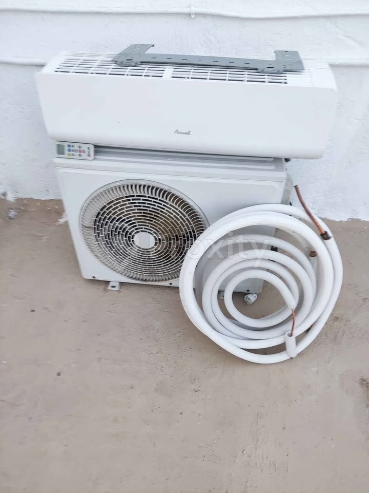 Climatiseur Airwell 12000 BTU chaud et froid à vendre à Tunis