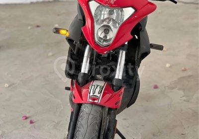Malaguti Drakon NKD 50 cc rouge d’occasion vue de face
