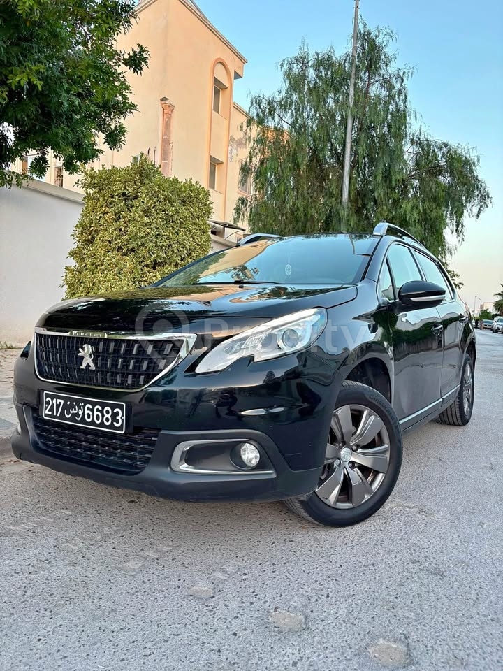 Peugeot 2008 essence 6 CV de 2020 à La Soukra – 35 000 DT