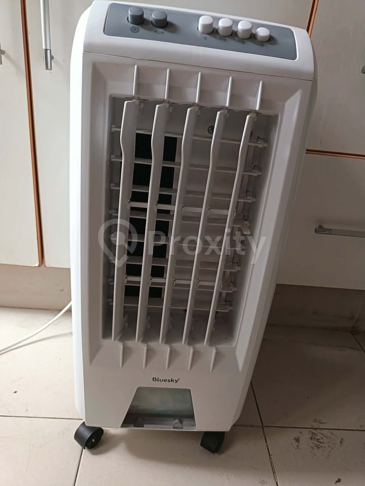 Rafraîchisseur d'air Bluesky 4,5 L à vendre à Hammam-Lif – peu utilisé