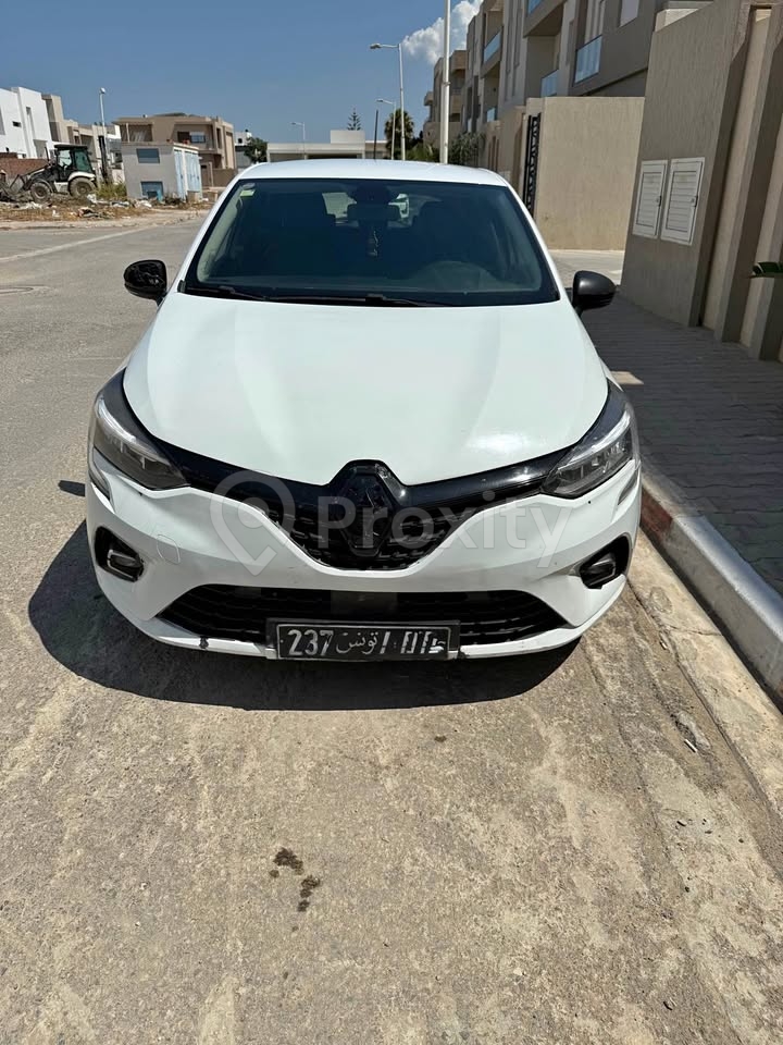 Renault Clio 5 essence 5 CV de 2023 à vendre à La Soukra