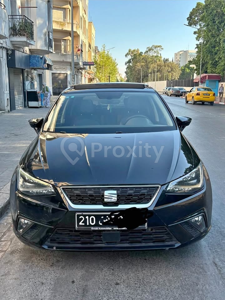 SEAT Ibiza 2019 avec toit ouvrant à vendre à Tunis – 142 000 km