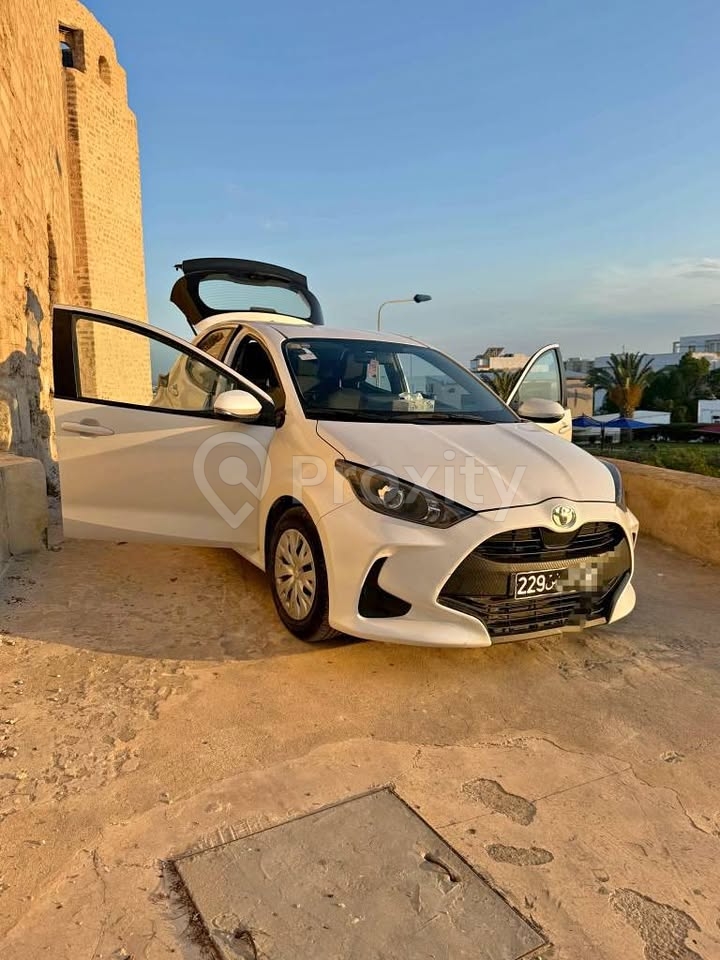 Toyota Yaris 2022 essence 4 CV à vendre à Sousse – 37 000 DT