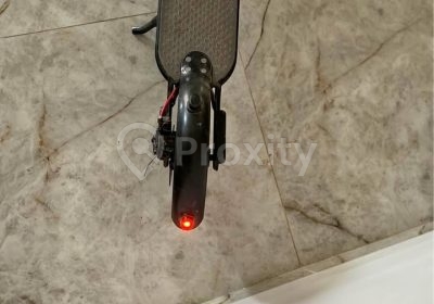 Trottinette électrique avec chargeur disponible à Sahloul 4