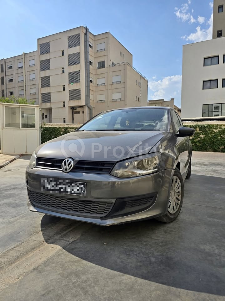 Volkswagen Polo 1.2 essence 2010 première main au Lac 1