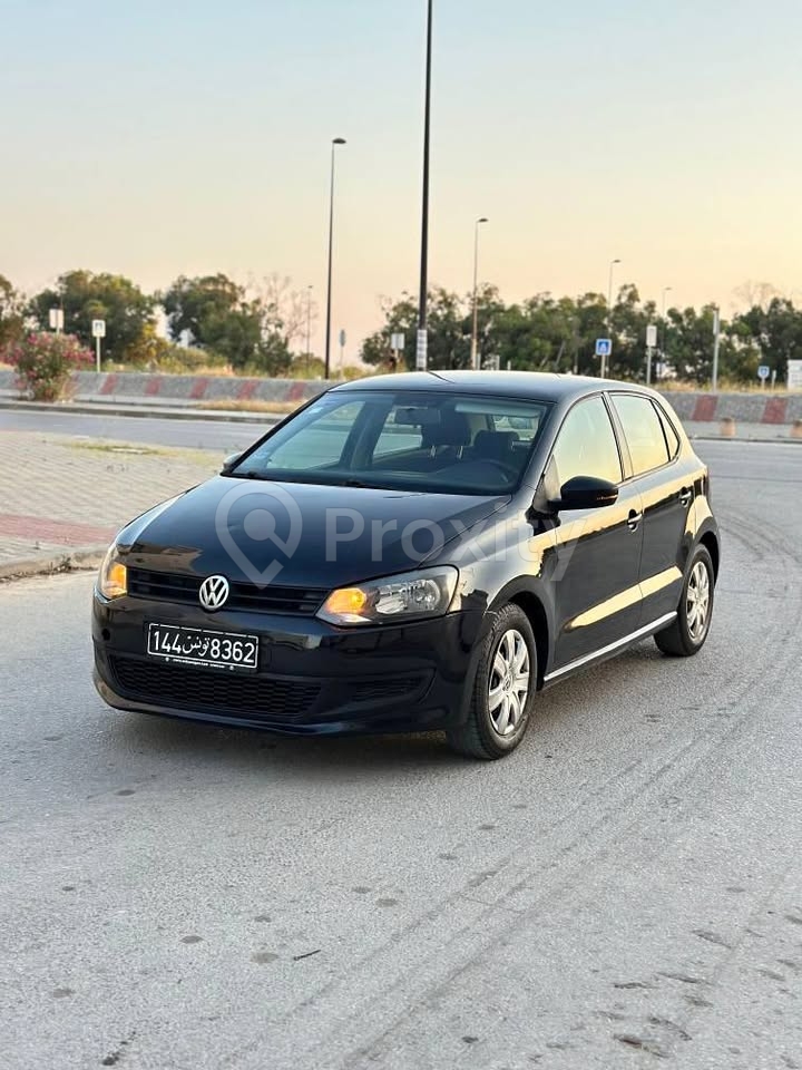 Volkswagen Polo 7 modèle 2010 en très bon état aux Jardins de Carthage