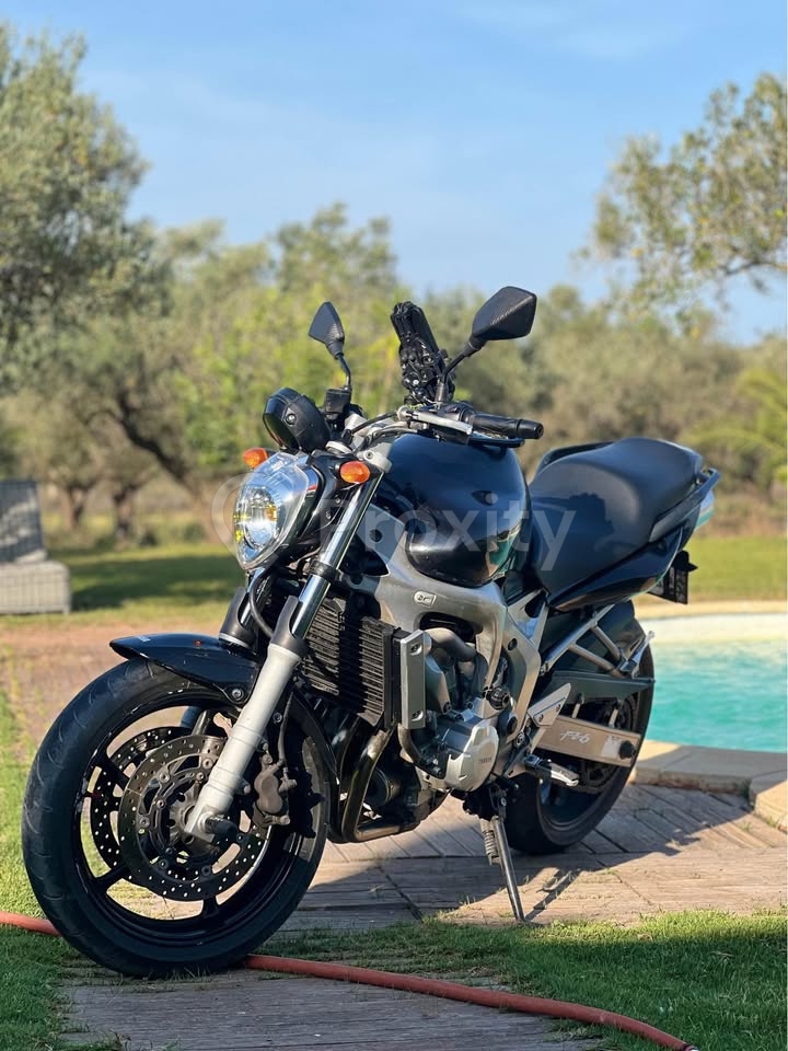 yamaha-fz6-pneus-bridgestone-neufs