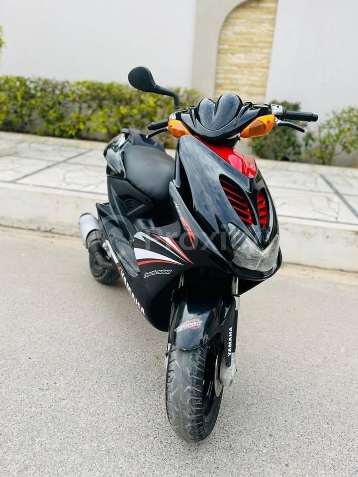 Yamaha Nitro en bon état à vendre à Kalaa Kebira – 4000 DT
