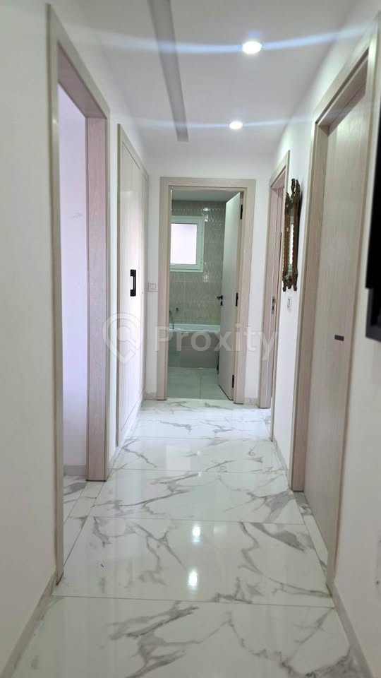 Appartement S+3 de 130 m² avec vue mer et parking à Sahloul 4
