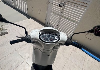 Poste de conduite et compteur Aprilia Scarabeo 50 2T d’occasion à Mahdia
