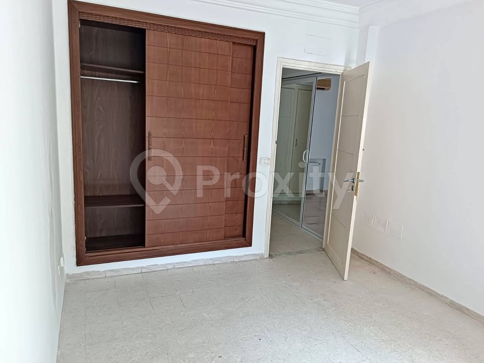 Appartement S+1 à louer à La Soukra – Avenue de l'UMA – 850 DT/mois