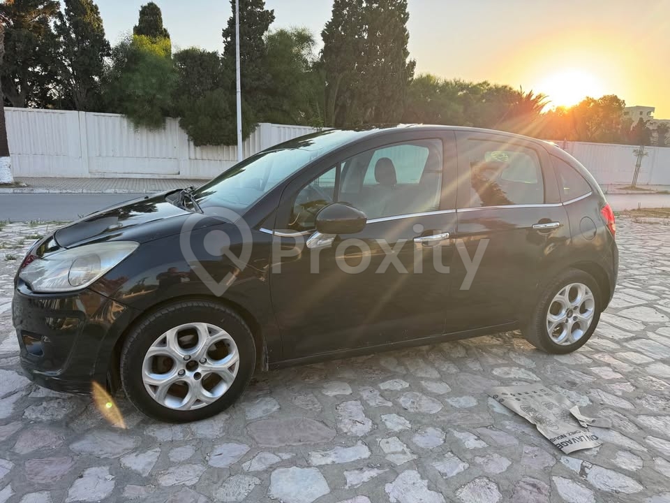citroen-c3-zenith-noire-profil-gauche