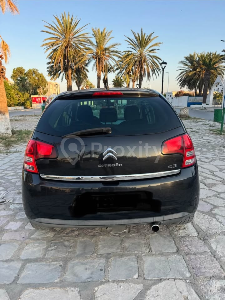 citroen-c3-zenith-noire-vue-arriere