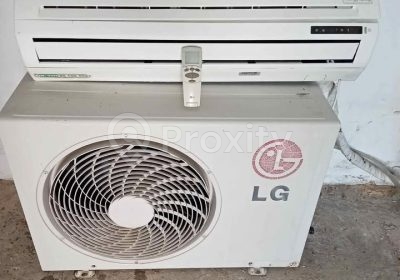 Climatiseur LG 12000 BTU chaud froid avec unité intérieure et groupe extérieur à Tunis