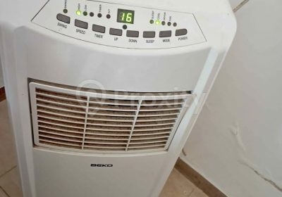 Climatiseur mobile BEKO 12000 BTU chaud et froid à vendre à Ben Arous