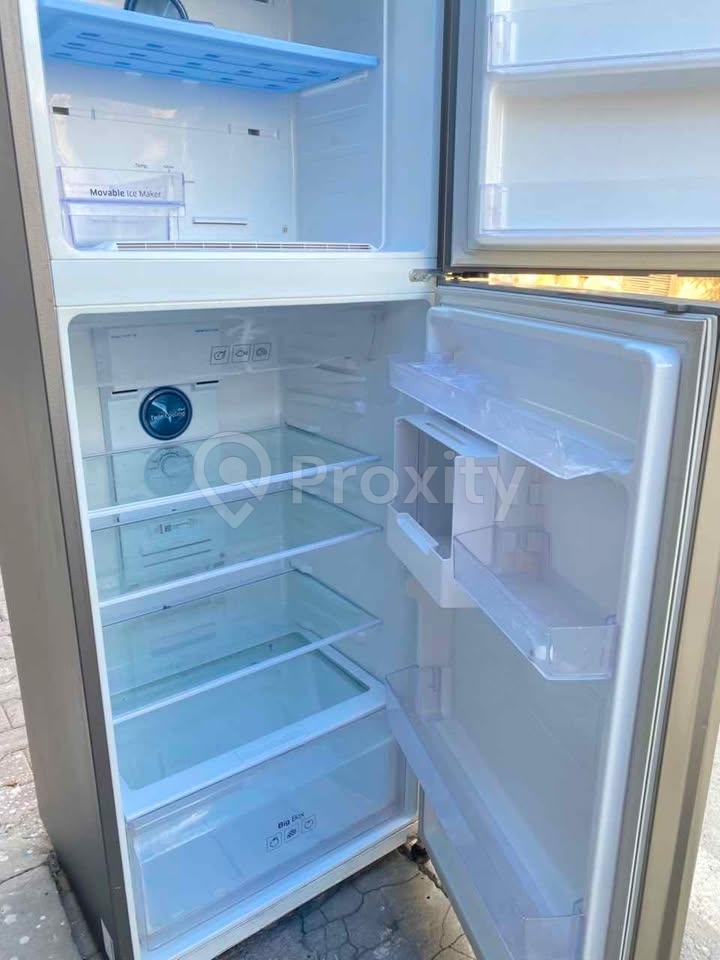 Réfrigérateur Samsung No Frost 384 L Silver à Tunis – 950 DT
