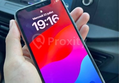 Face avant d’un iPhone 11 Pro 64 Go d’occasion en bon état à Sfax