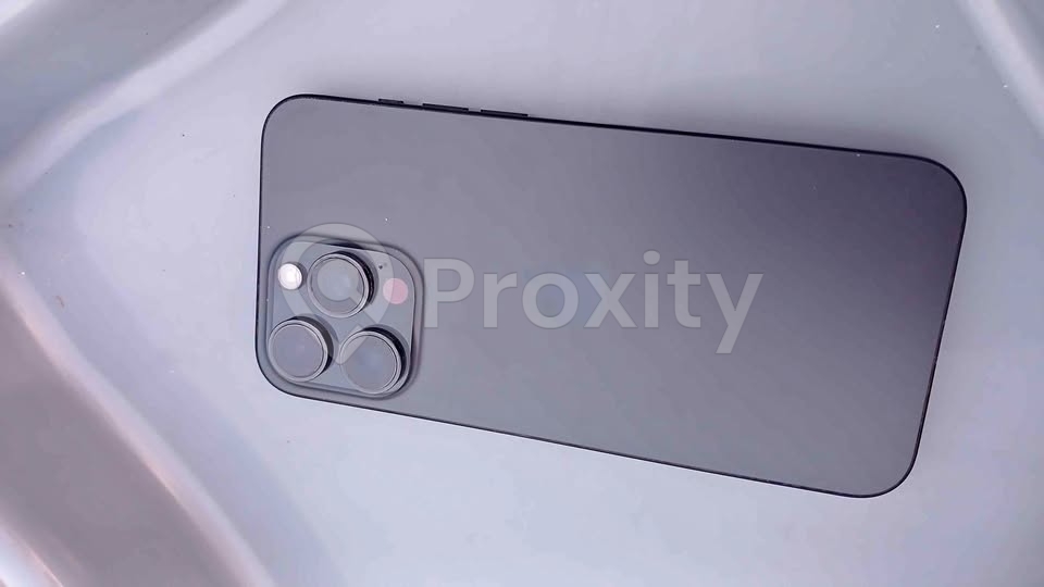 iPhone 15 Pro Max 256 Go d'occasion à Tunis – 1 600 DT