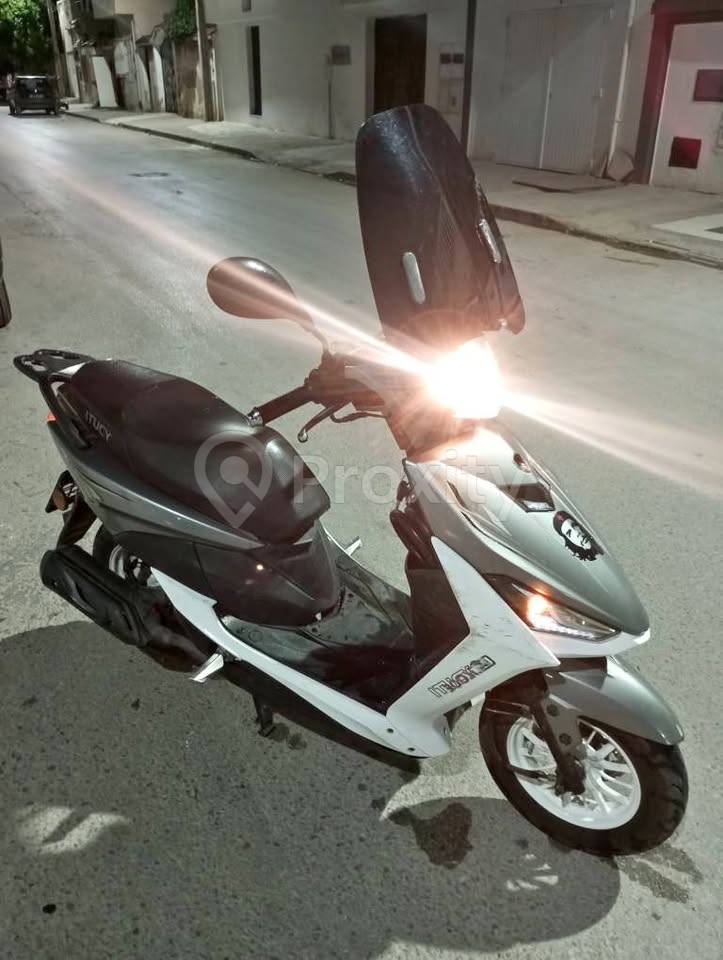 Scooter ITUCY Tornado 49 cm³ d'occasion à Ben Arous – 1 650 DT