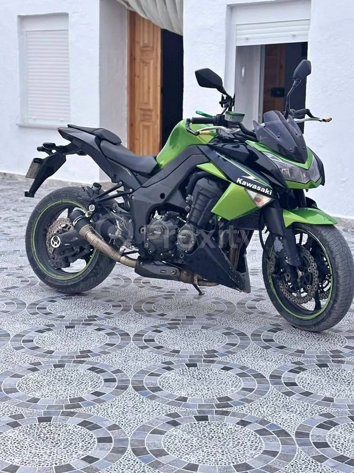 Kawasaki Z1000 Samurai en excellent état à Nabeul – 13 000 DT