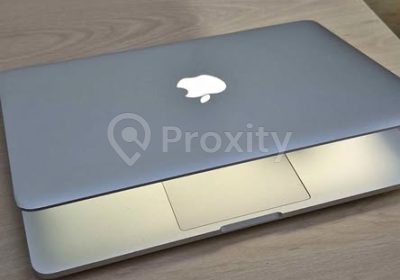 MacBook Pro Retina 13 pouces Early 2015 d’occasion à vendre à Raoued