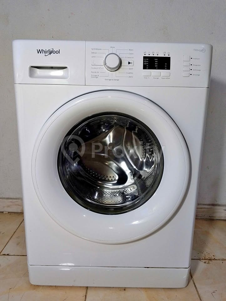 Machine à laver Whirlpool 7 kg en bon état à Tunis