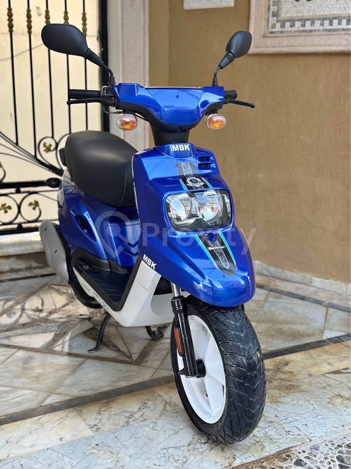 MBK Booster 5 en bon état à La Soukra