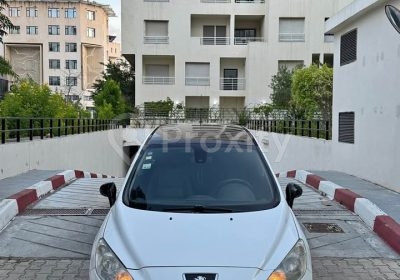 Peugeot 308 e-HDi 2013 blanche à vendre à Le Kram