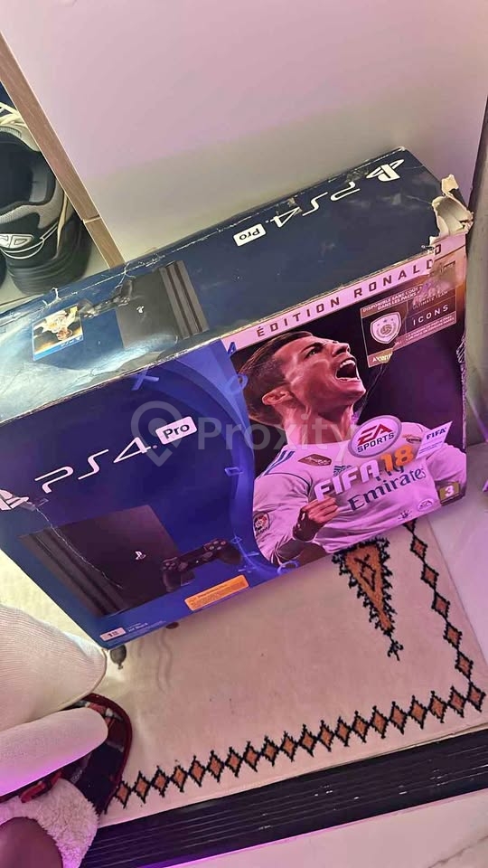 PlayStation 4 Pro 4K Edition Cristiano Ronaldo à La Soukra