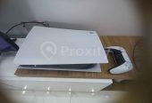 PlayStation 5 version disque en bon état à Mahdia – Jeux vidéo et Consoles – photo 3