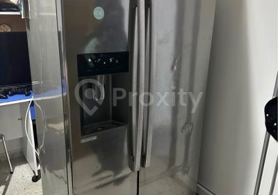 Réfrigérateur LG Side by Side gris avec distributeur d’eau à vendre à Radès