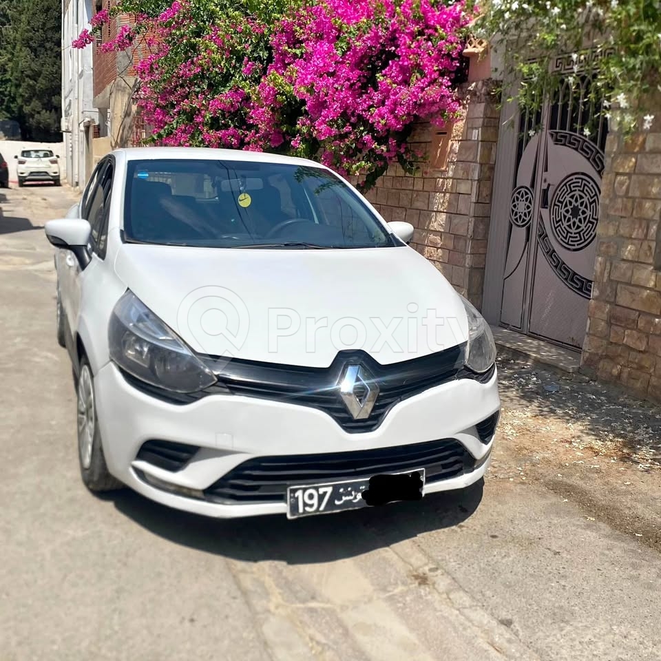 Renault Clio 4 Dynamique 2017 essence 5 CV à vendre à Ksar Saïd
