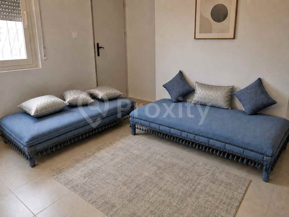 Salon neuf 190 × 90 cm à vendre à Tunis – 550 DT