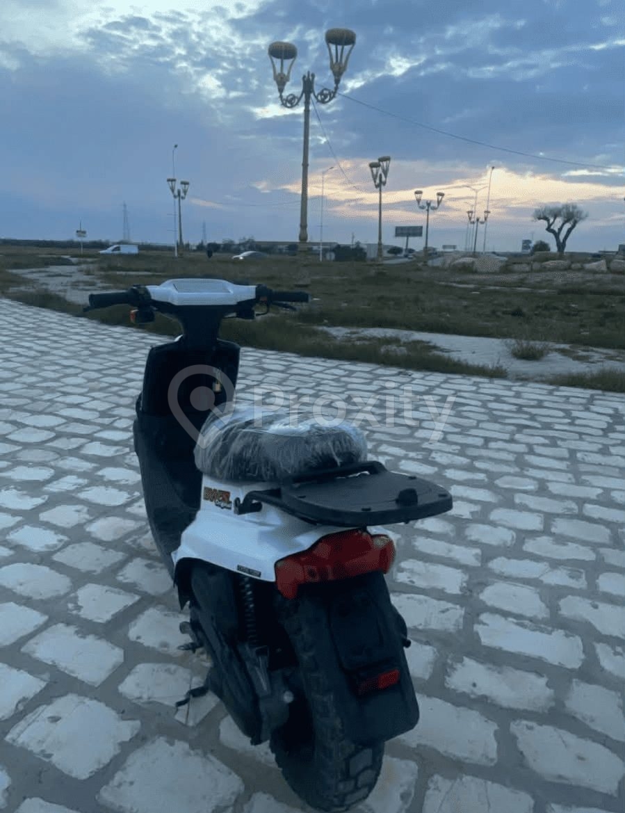 Scooter MBK Spirit d'occasion en bon état à vendre à Sfax – 4000 DT
