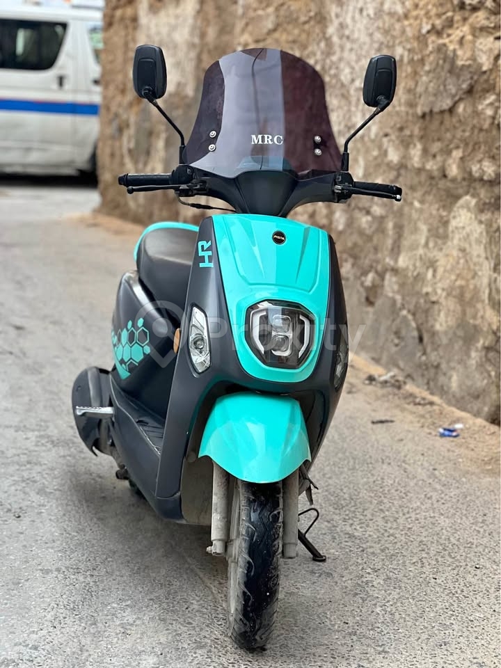 Scooter Pista HR d'occasion à Kélibia – 3 500 DT