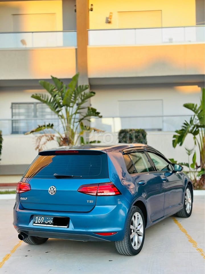 Volkswagen Golf 7 1.4 L année 2014 à vendre à Sousse