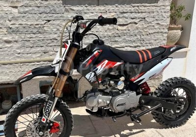 Moto cross CRZ 125 S année 2020 en bon état à Ksar Helal