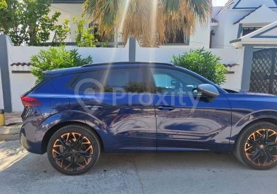 Cupra Terramar 2026 hybride rechargeable vue de profil à Hammam Chatt