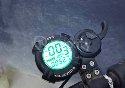 Écran EY3 Minimotors de la trottinette électrique Dualtron Mini à Korba