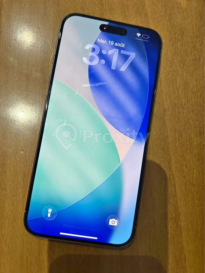 iPhone 15 Pro Max 256 Go presque neuf à vendre à Sfax – 2080 DT