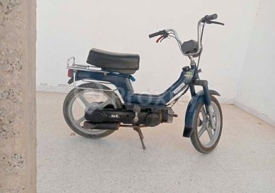 Piaggio Si bleu d’occasion en bon état vu de profil à Regueb