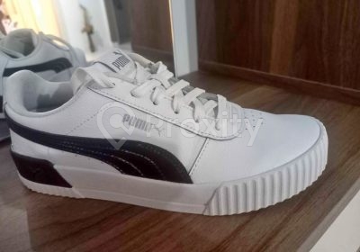 Sneakers Puma Carina 2.0 femme blanches et noires pointure 39 à Tunis