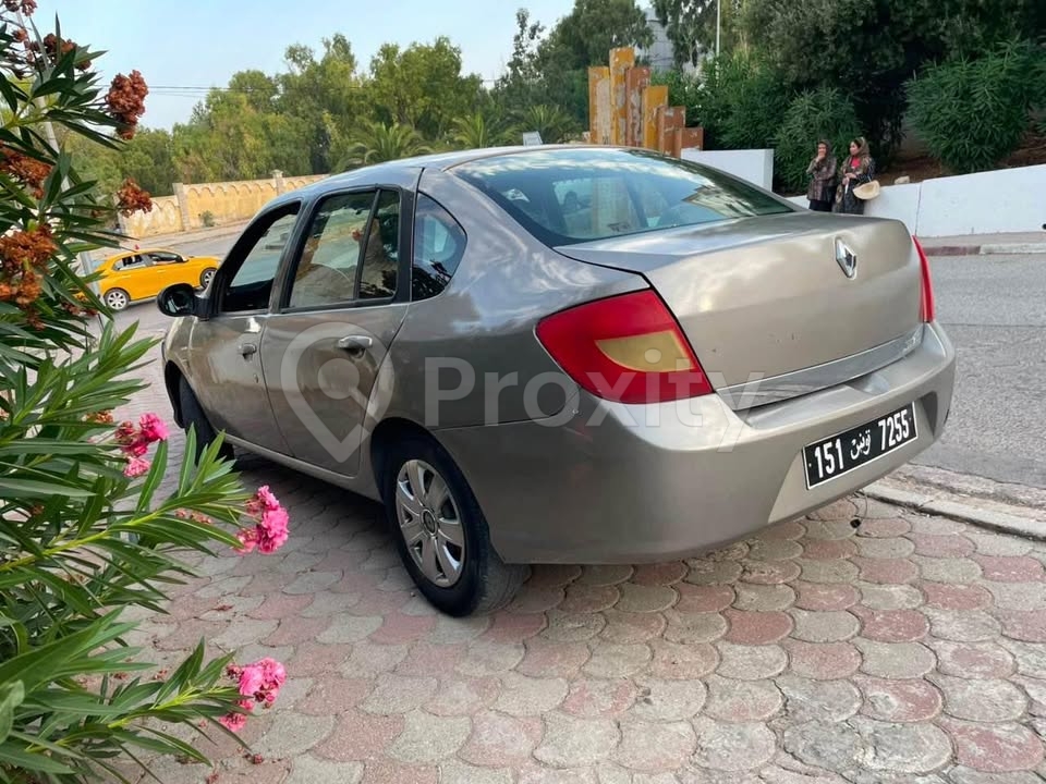 renault-symbol-2011-vue-arriere-occasion-bizerte
