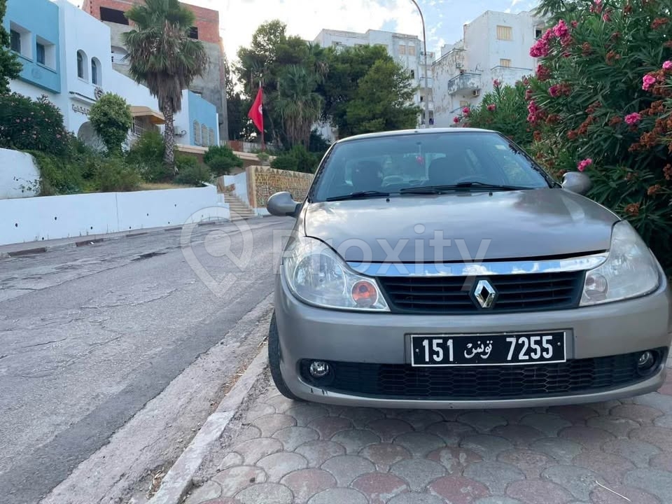 renault-symbol-essence-2011-face-avant-bizerte
